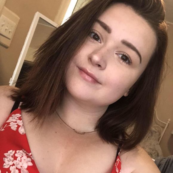 Meet your Posher, Ashley - Picture 1 of 1